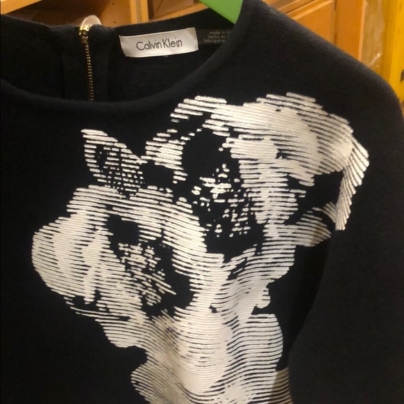 Sweater - Picture 4 of 4